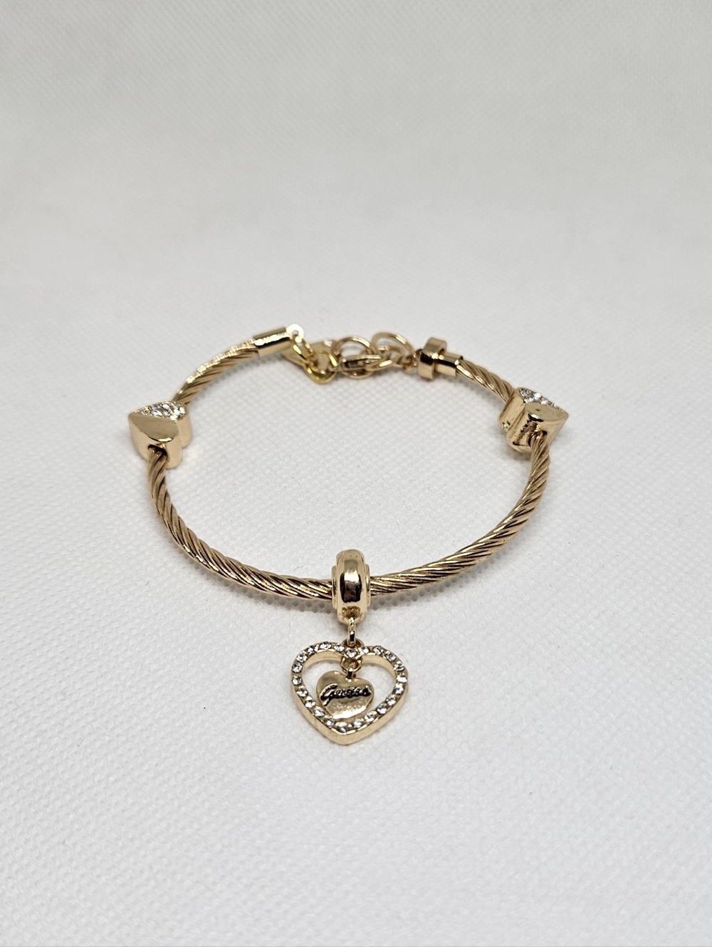 Guess Gold Tone Heart Charm Cable Bracelet Rhinestone Accent